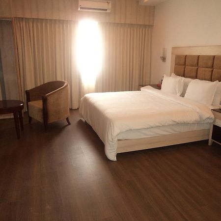 Rr Inn Palayankottai Екстериор снимка
