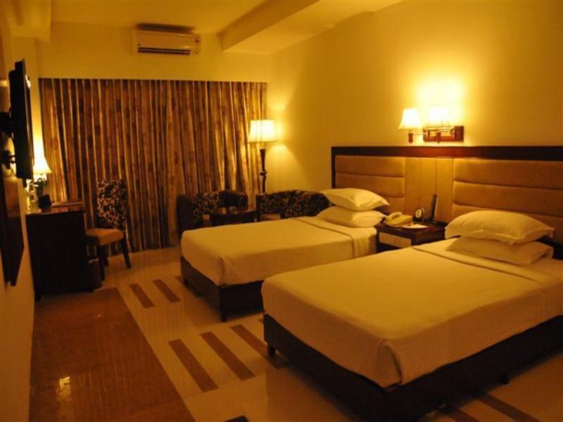 Rr Inn Palayankottai Екстериор снимка