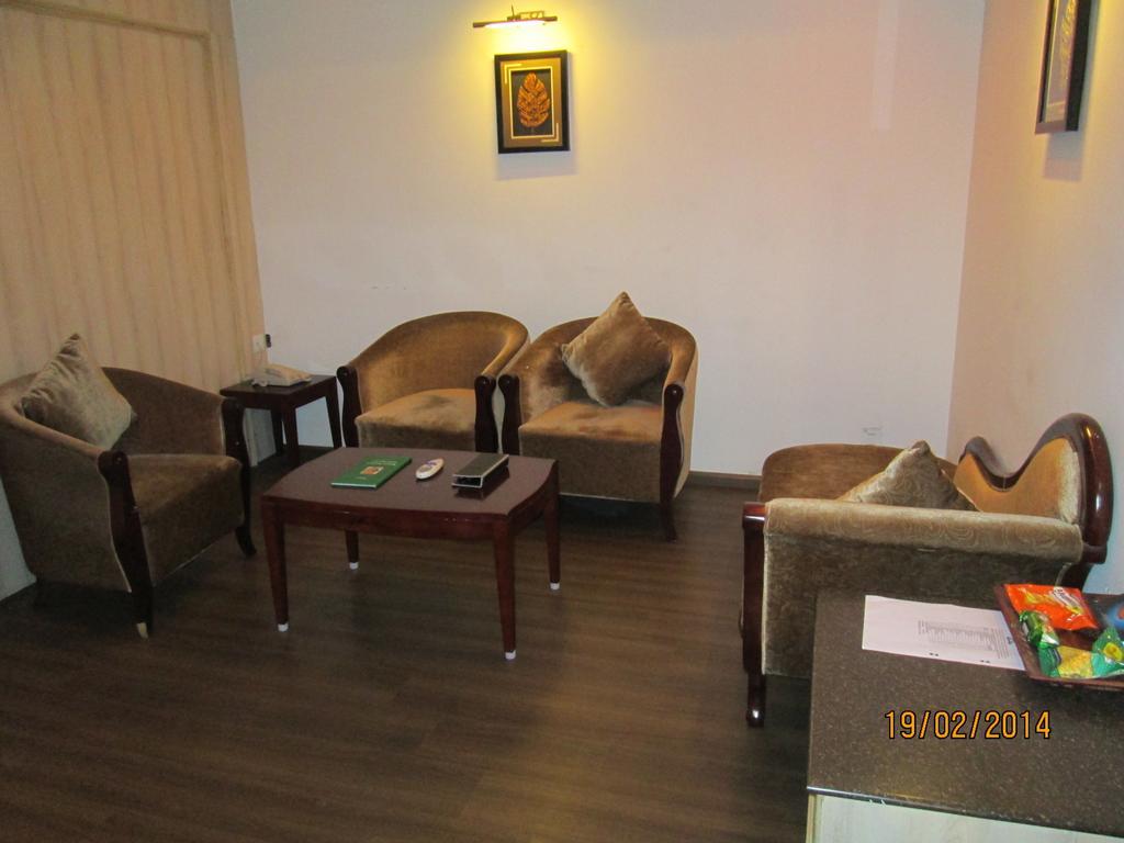 Rr Inn Palayankottai Стая снимка
